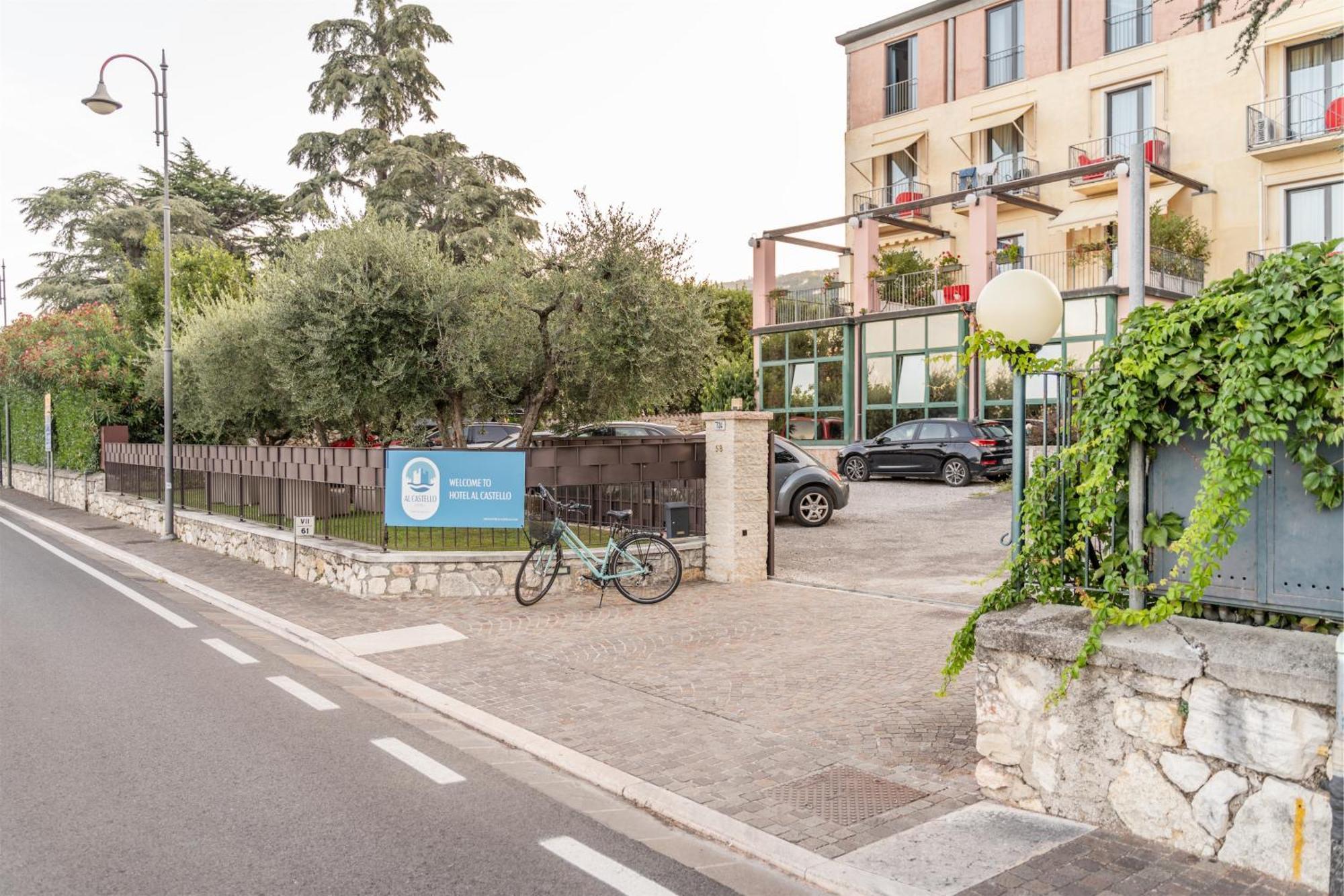 Hotel Al Castello Torri Del Benaco Eksteriør billede