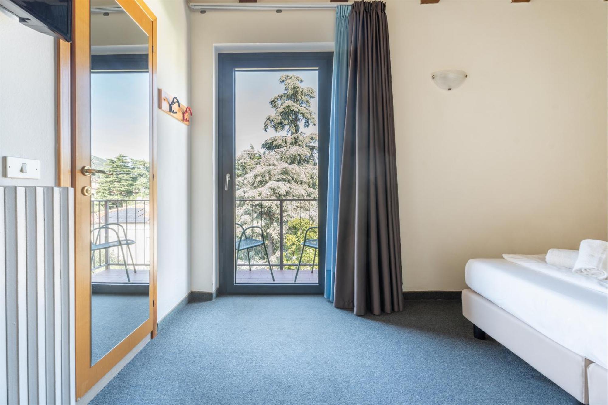 Hotel Al Castello Torri Del Benaco Eksteriør billede