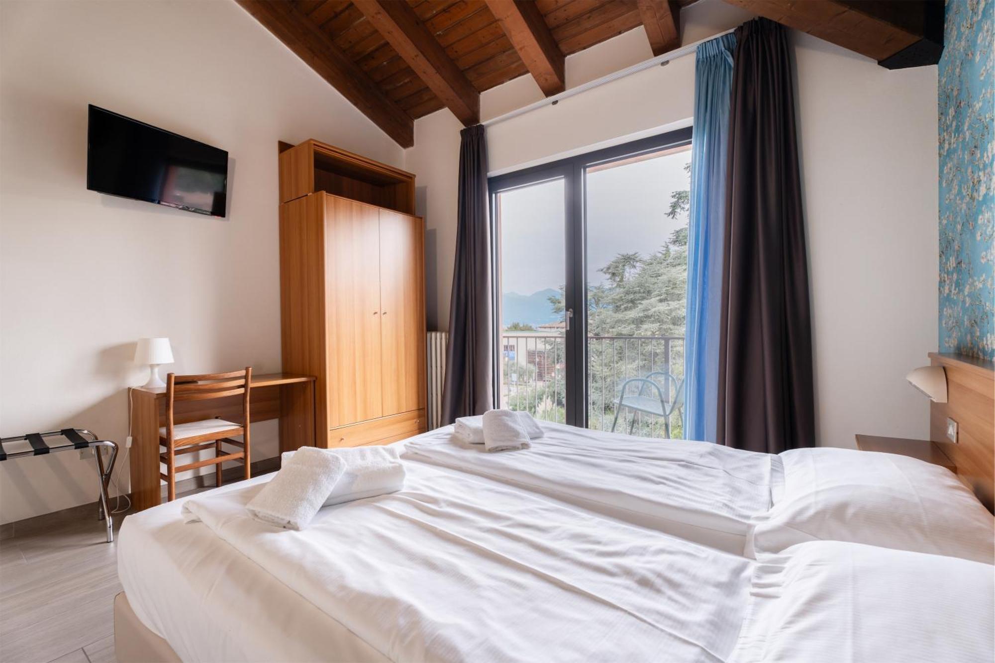 Hotel Al Castello Torri Del Benaco Eksteriør billede
